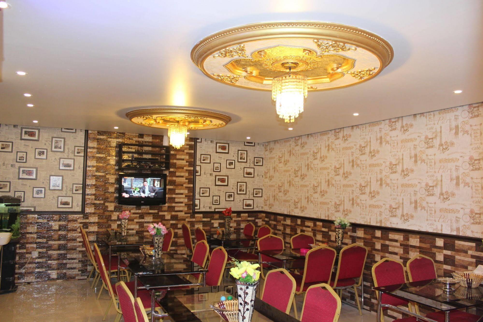 דובאי Sutchi Hotel מראה חיצוני תמונה